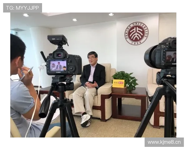 香港企业家创新精神与经济转型推动城市可持续发展的深度探索 香港企业家创新精神与经济转型推动城市可持续发展的深度探索